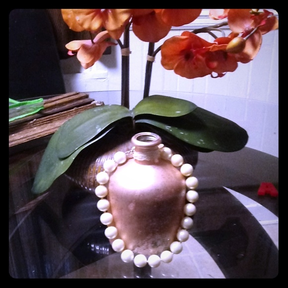 Ann Taylor Jewelry - necklace Ann Taylor Jewelry - necklace